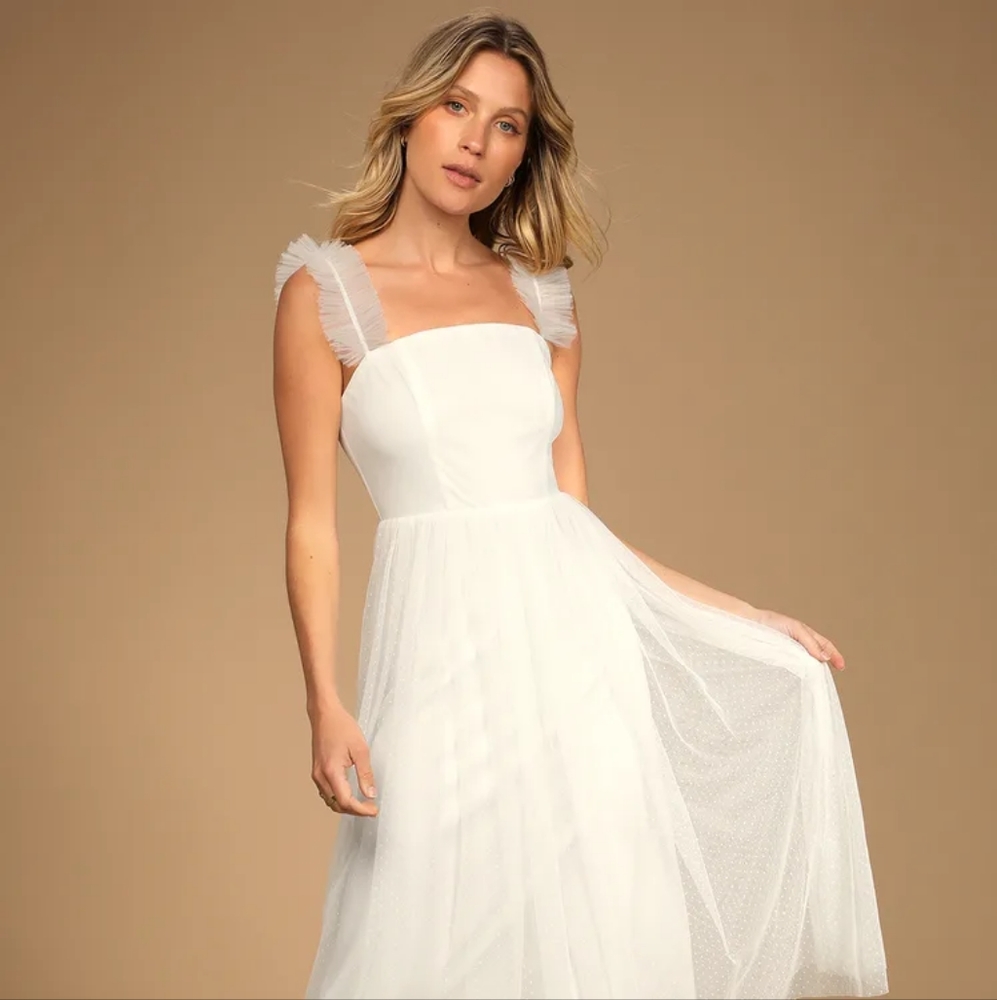 NWT Lulu's Divine Invitation White Tulle Swiss Dot Ruffled Midi Dress